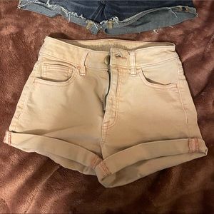 American eagle Salmon colored jean shorts